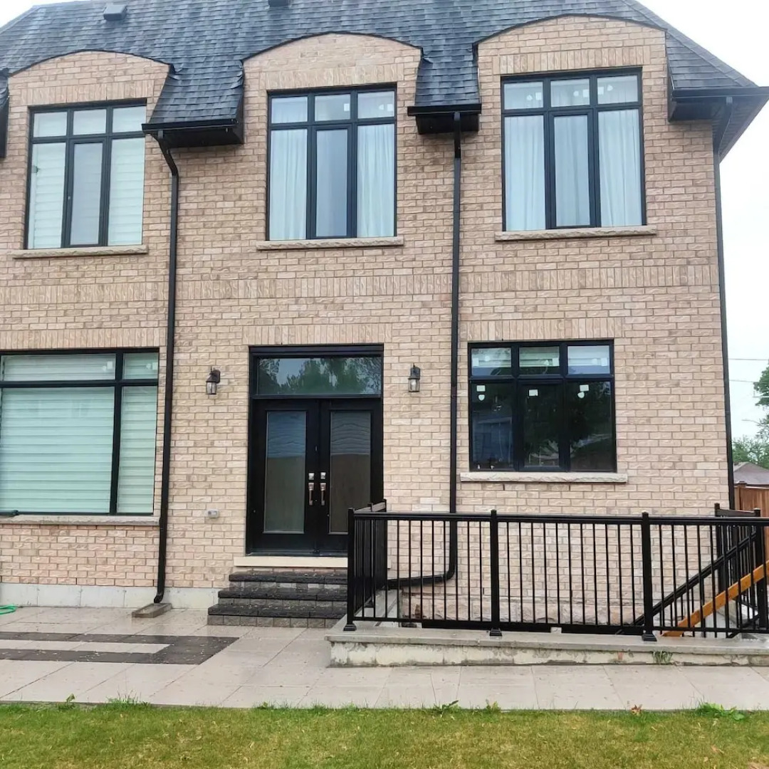 Brand New Walk Out Bsmt Apt Near Beach