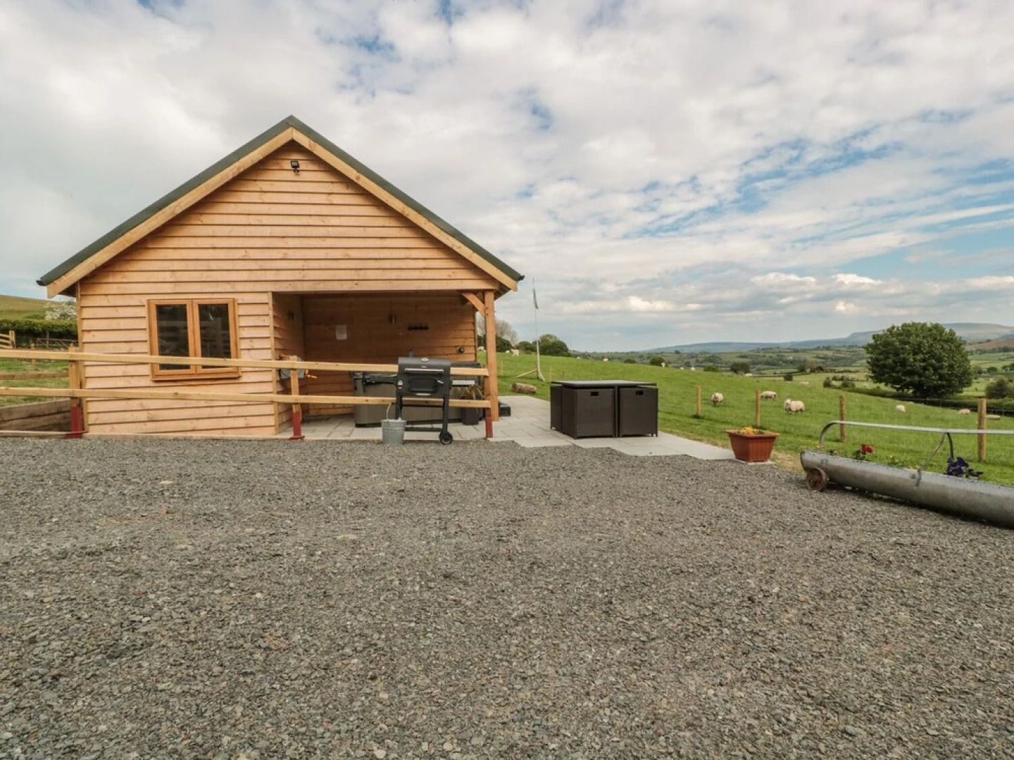 Lundy Lodge - Begwyns View