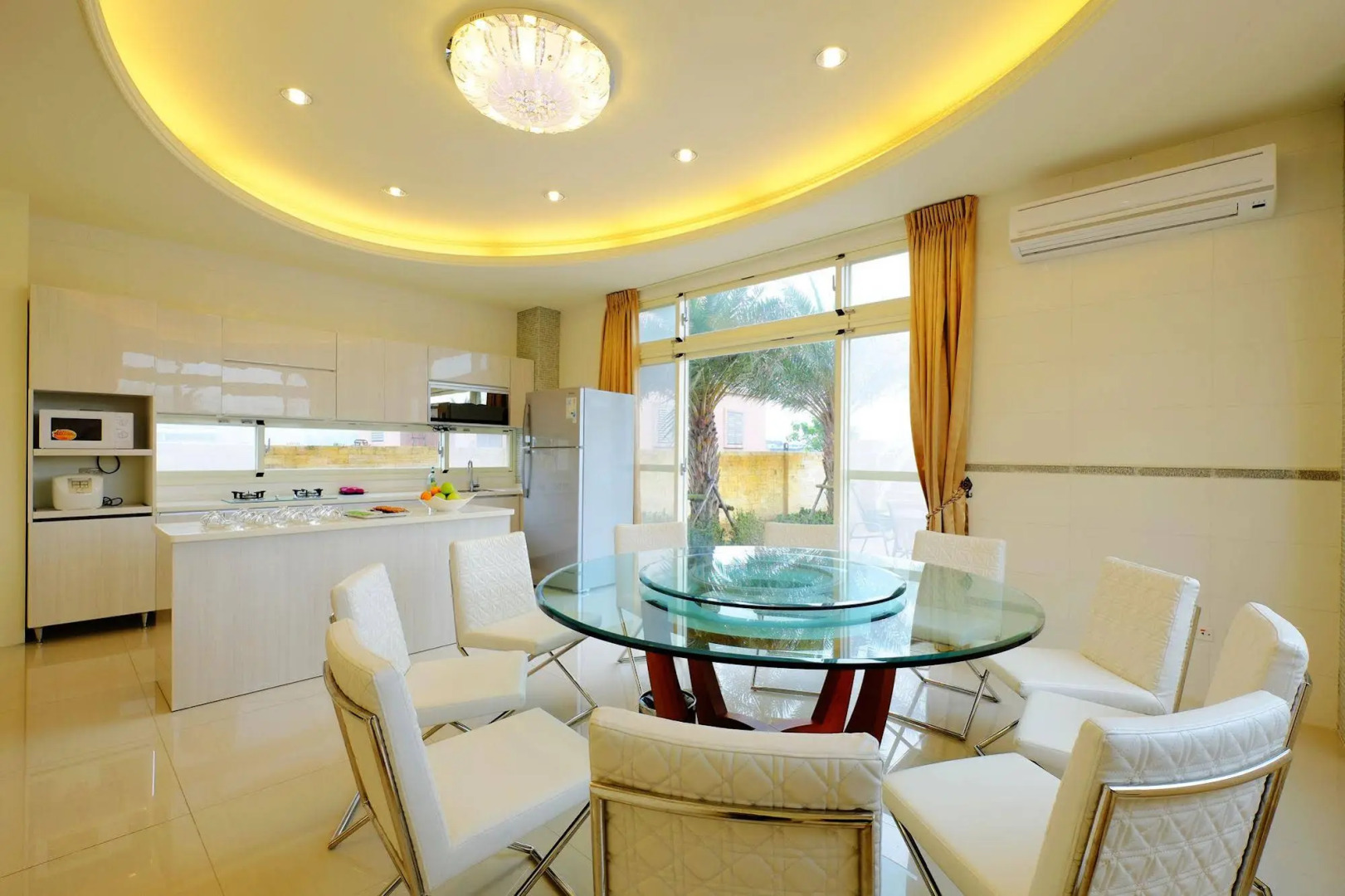 Kuan Pin Four Season Villa