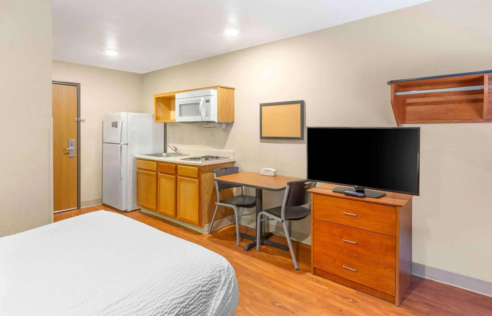 Extended Stay America Select Suites - Wilmington - West