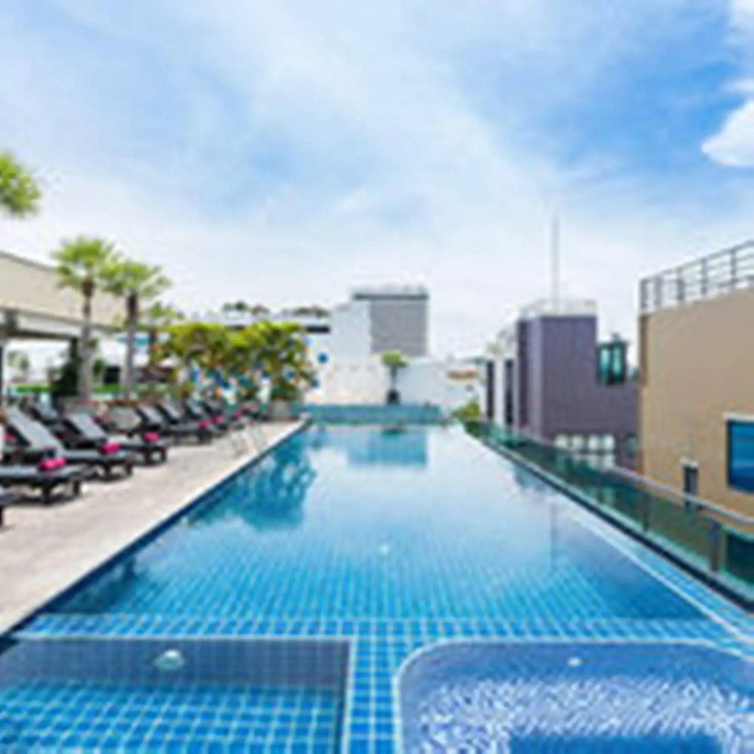 Sea Me Spring Too Hotel