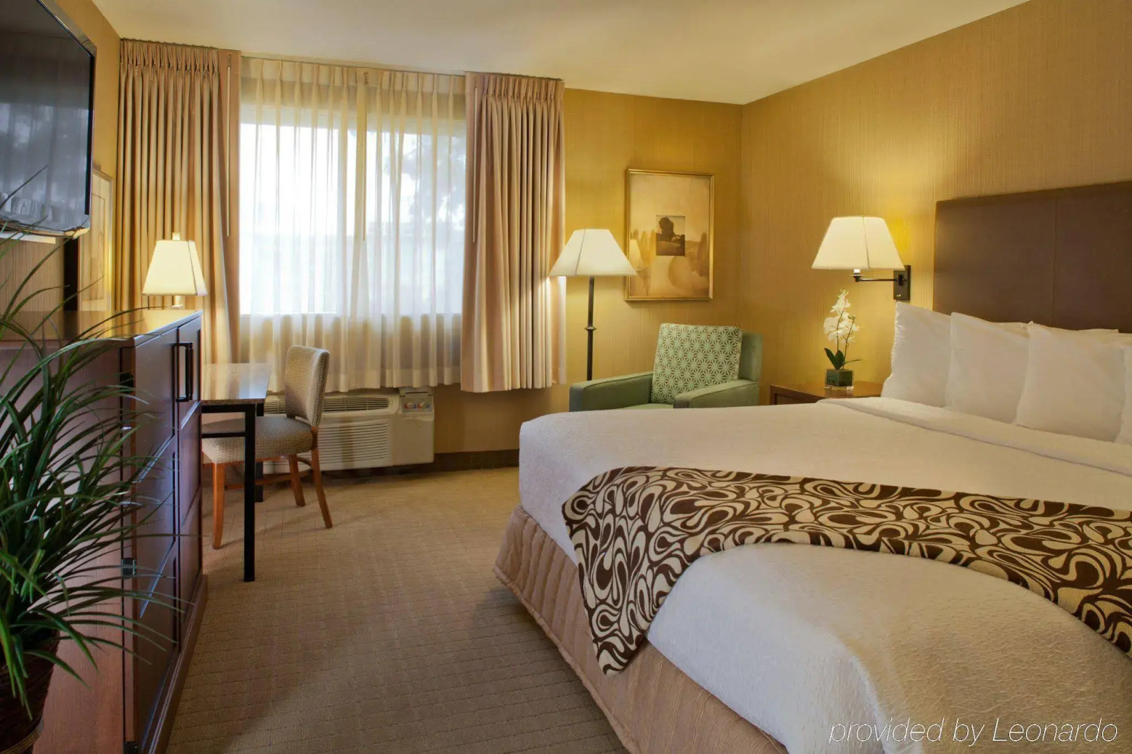 Silver Cloud Inn - Bellevue Downtown