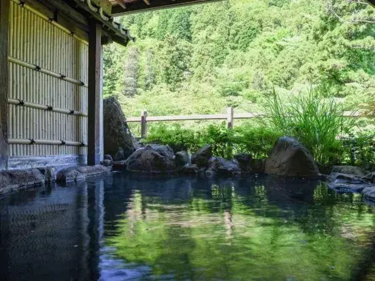 Shirataki Hotel