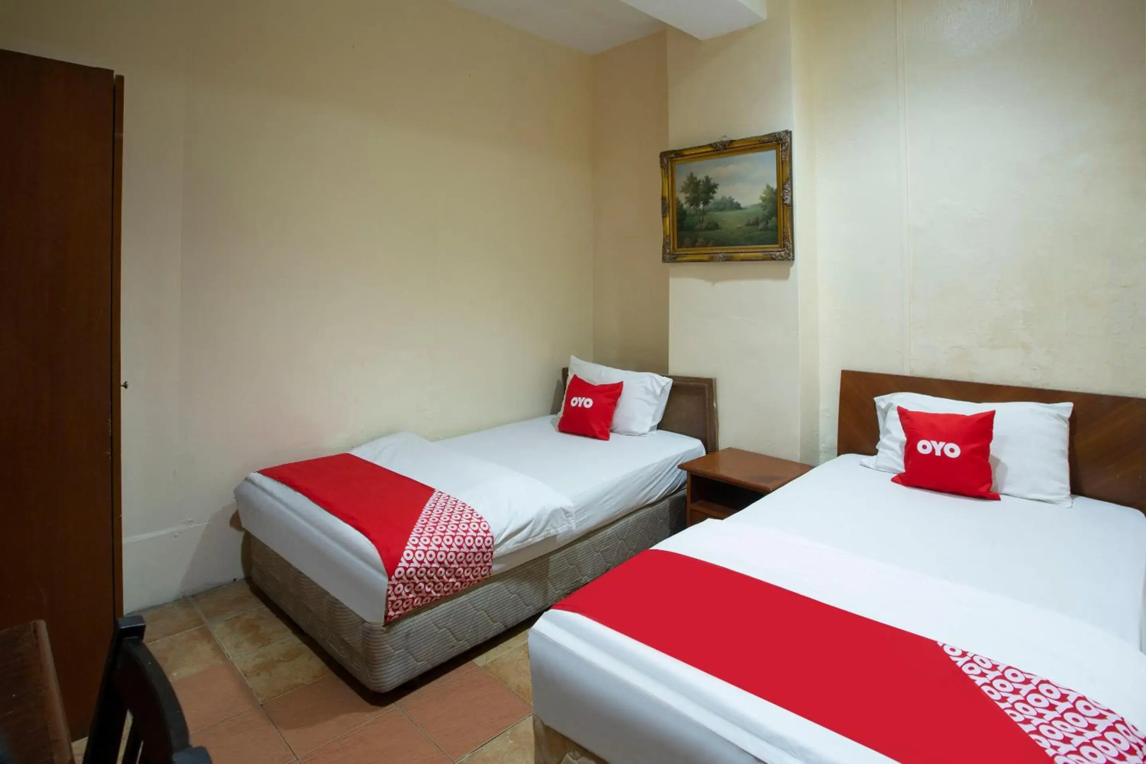 SPOT ON 90137 Casavilla Hotel Pudu