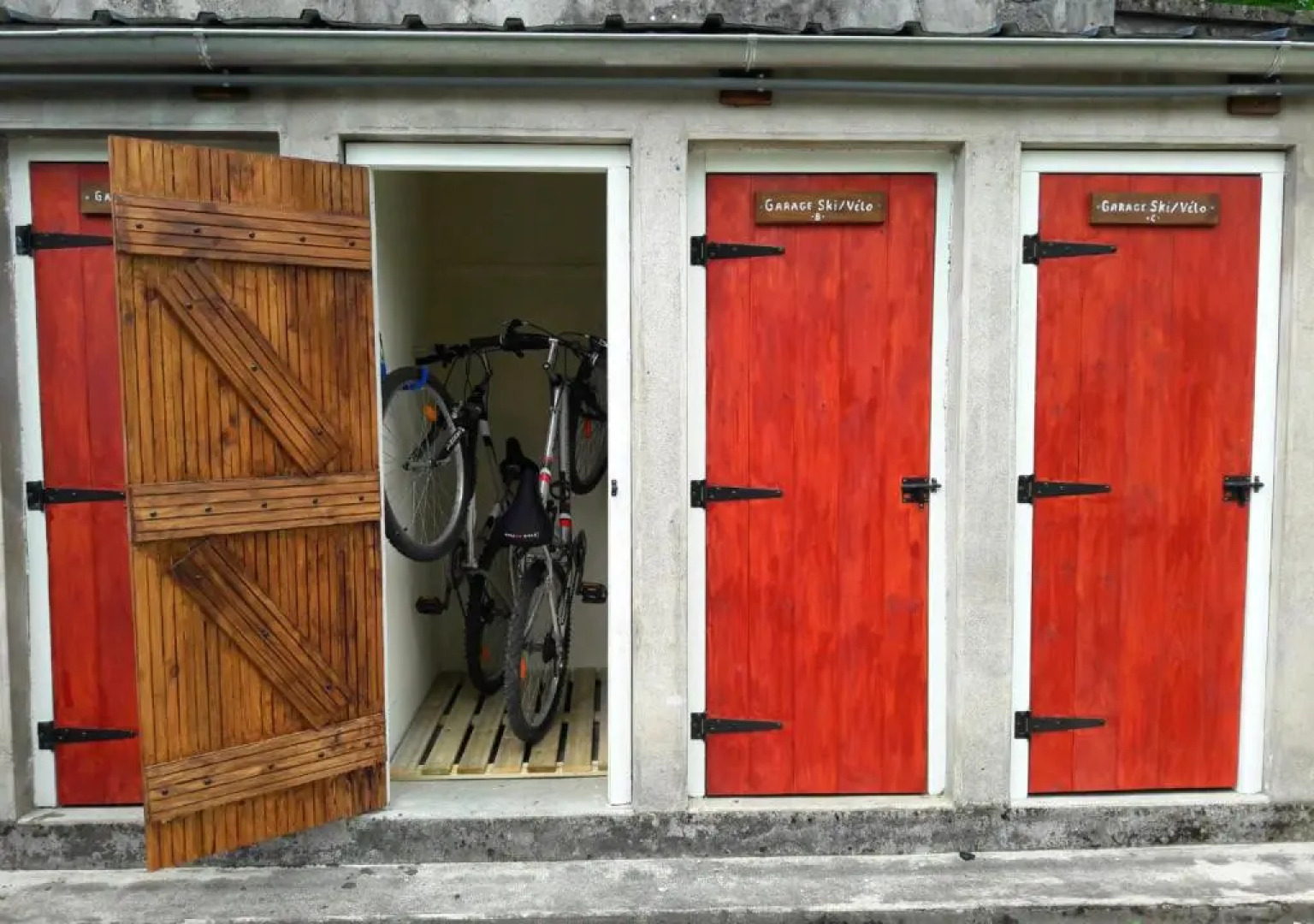 Domaine Lou Castet B&B