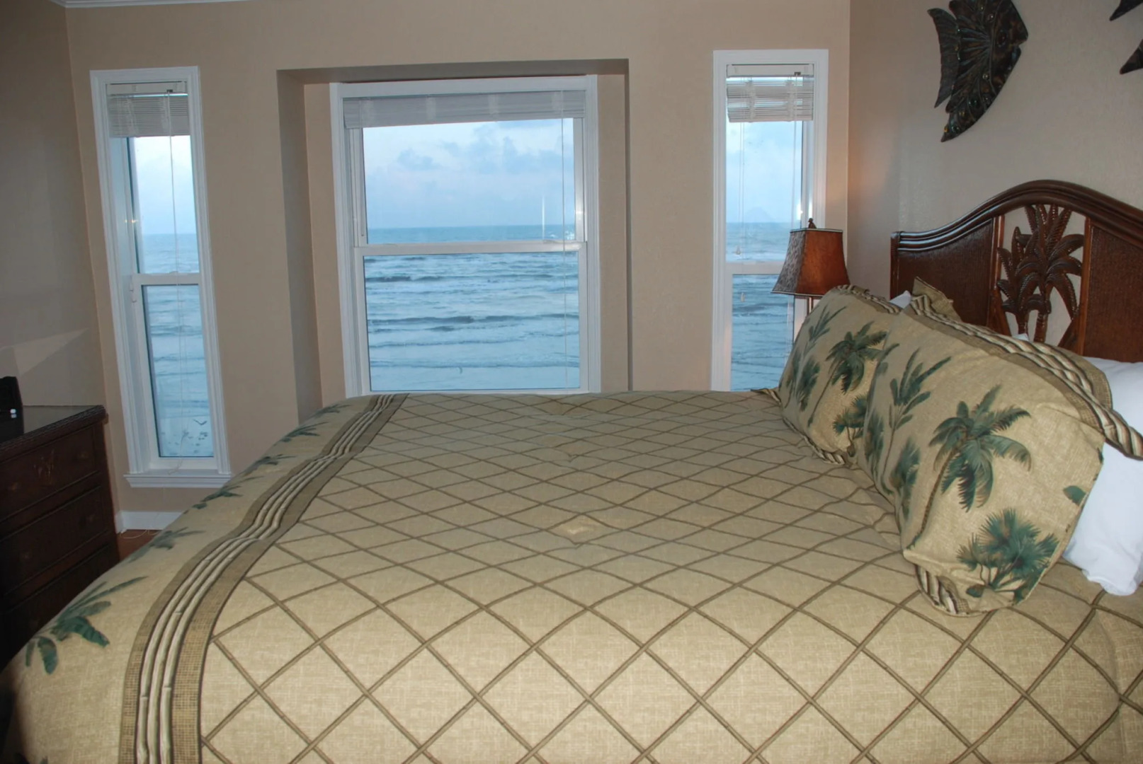 Seascape Deluxe Beach Condos by A B Sea Rentals
