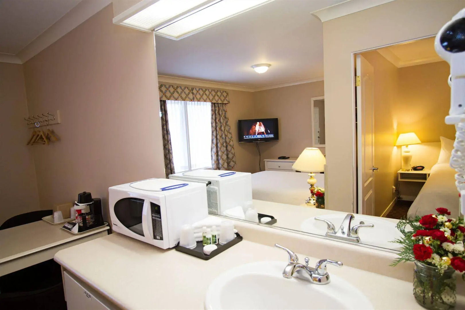 Glenwood Inn & Suites