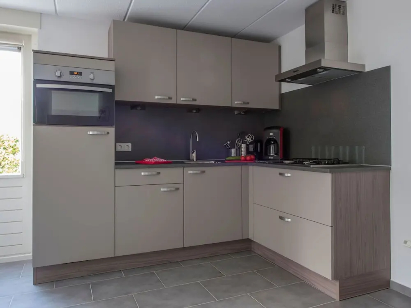 Detached Villa With Fireplace, Beach Within Walking Distance