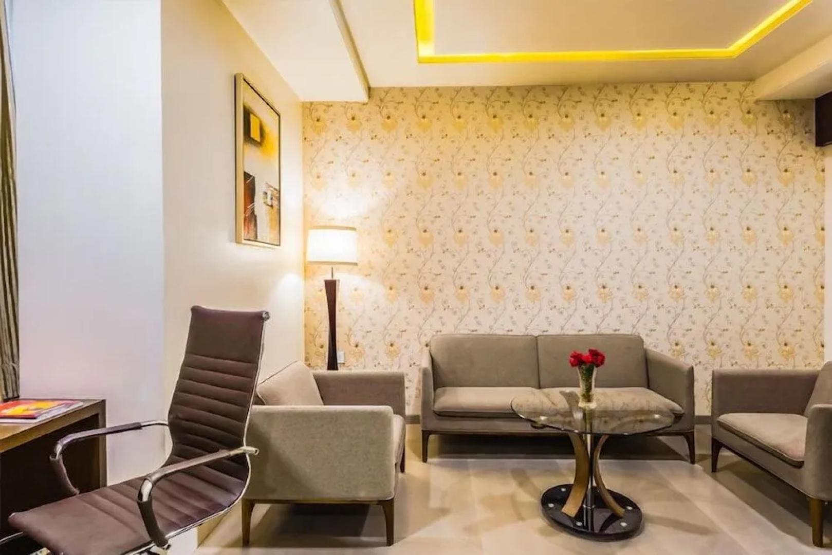 Hotel Bravia Pancheel - By Satguru