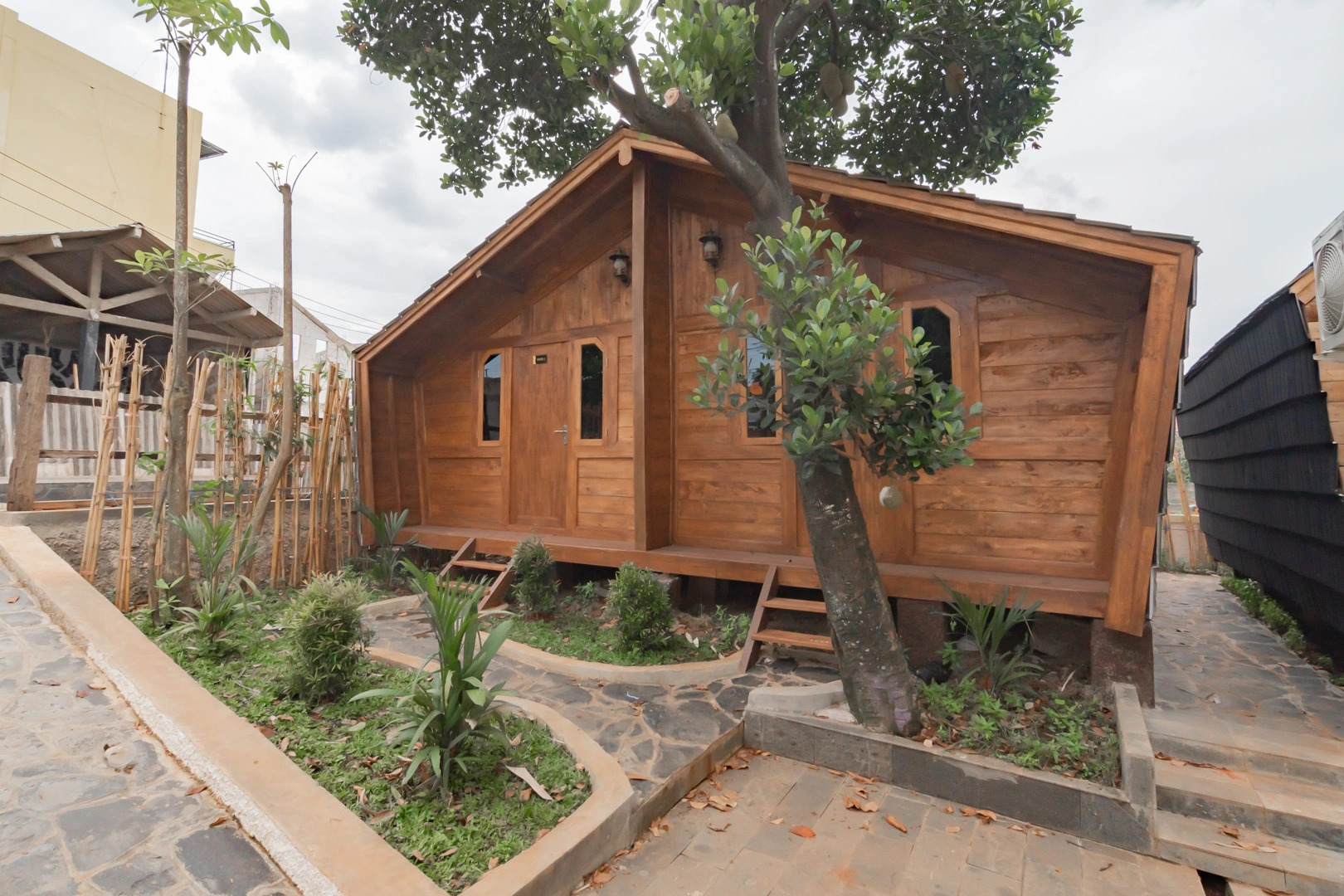 Urbanview Hotel Kangen Bungalow Purwakarta by RedDoorz