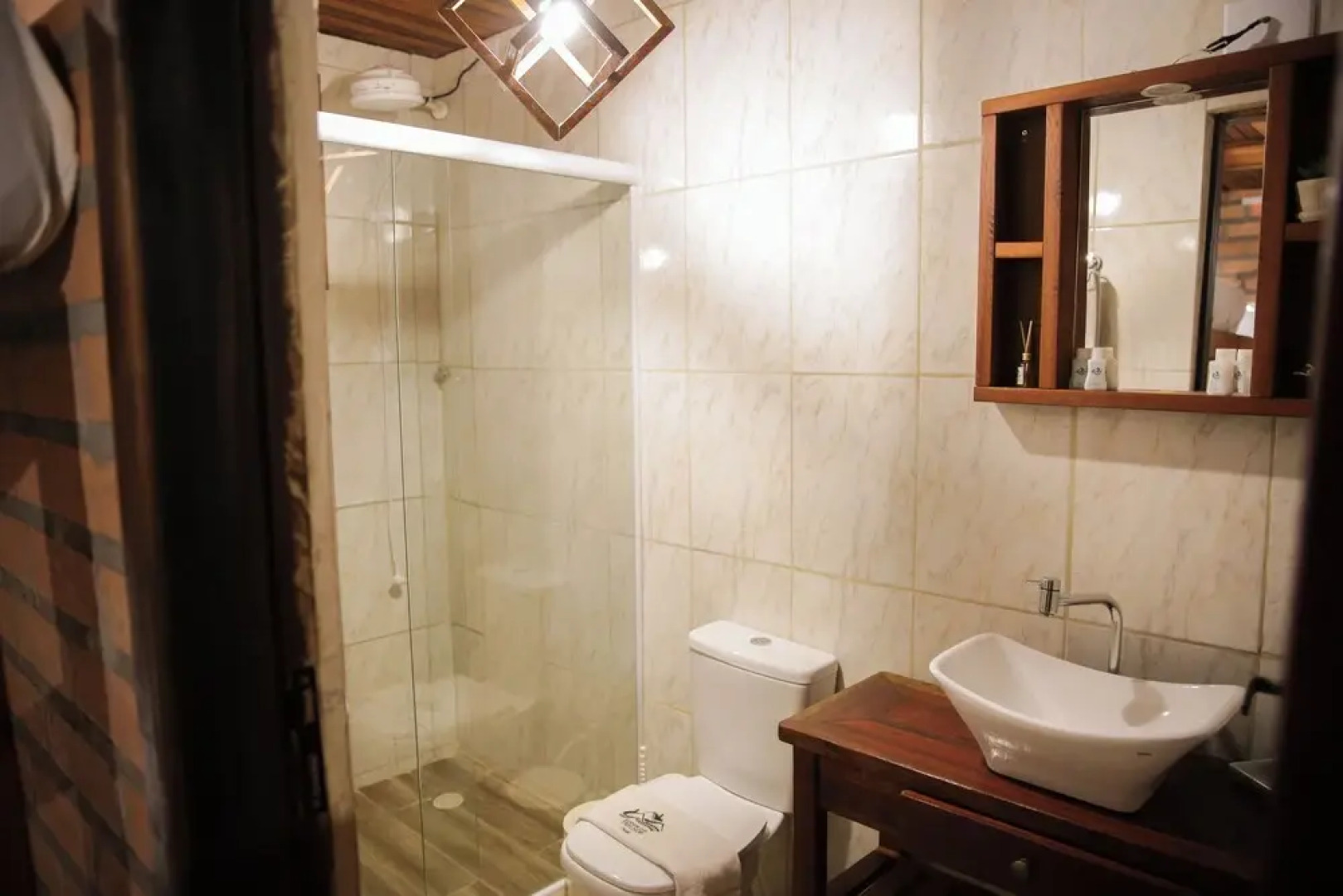 Chales senhor dos trilhos