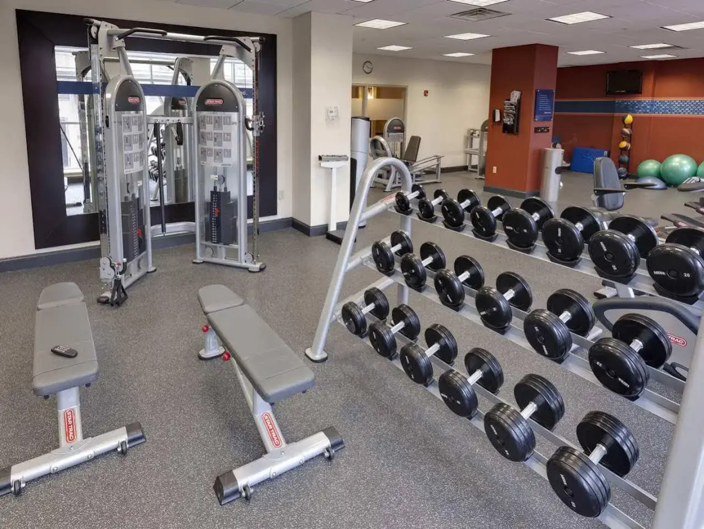 Hampton Inn & Suites Buffalo Downtown