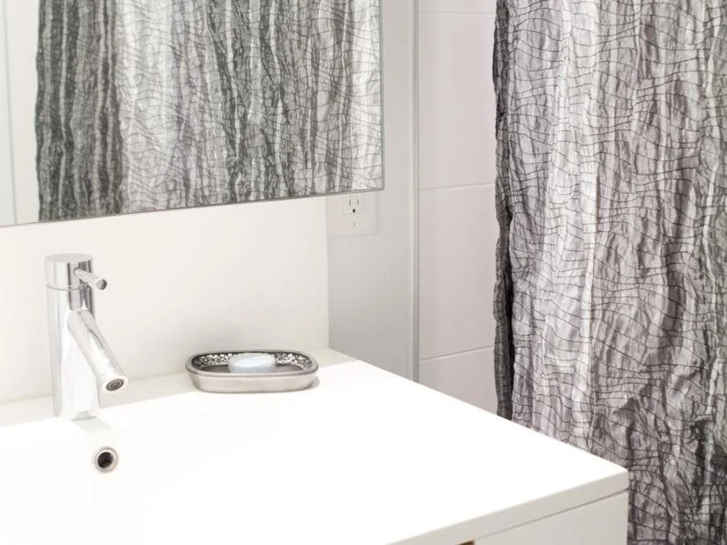 Global Luxury Suites at Greene