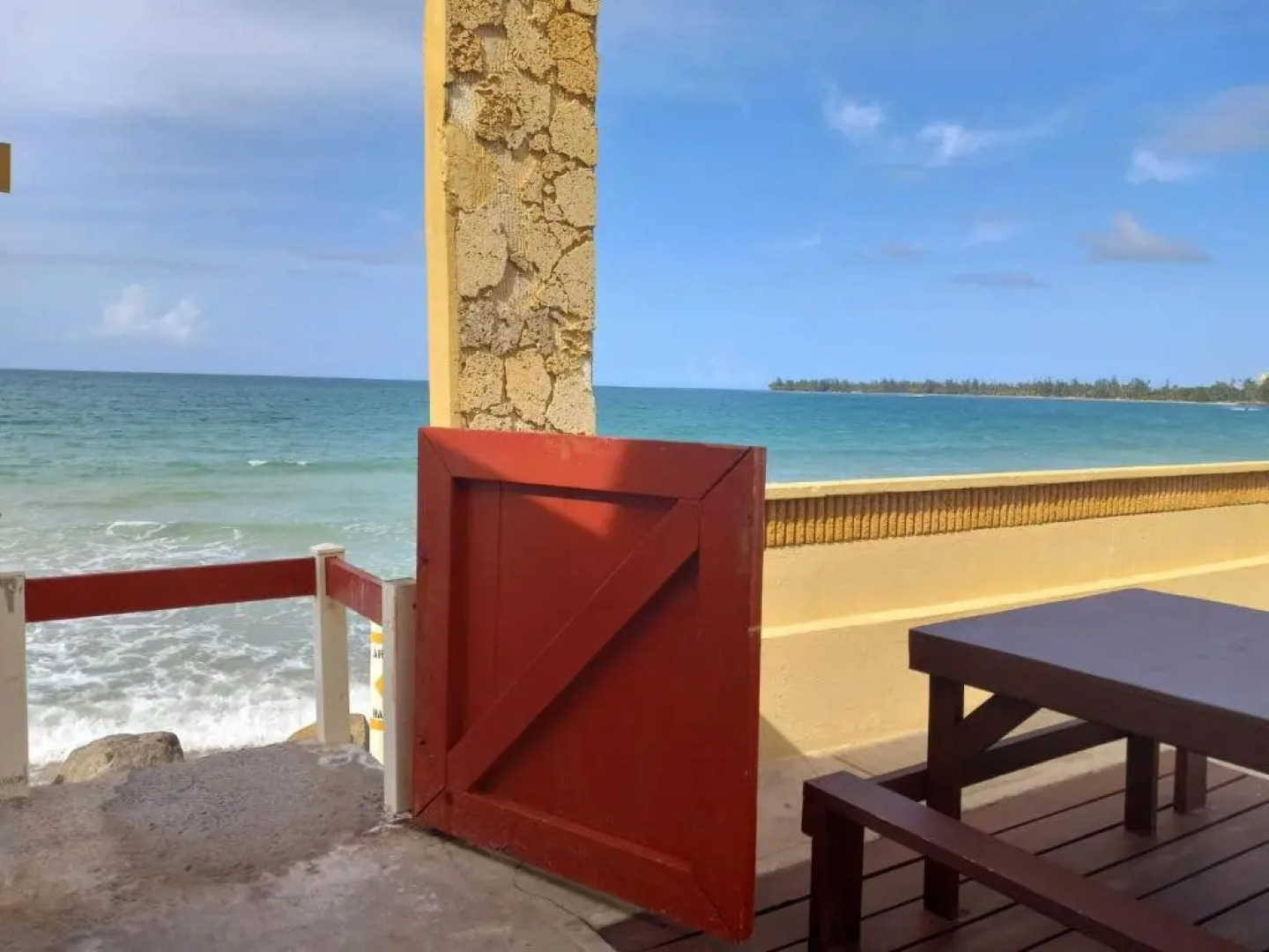 Yunque Mar Beach Hotel