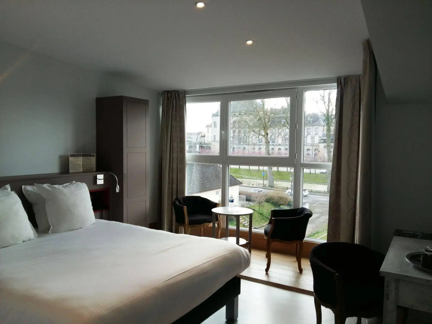 Logis Hôtel Les Pages