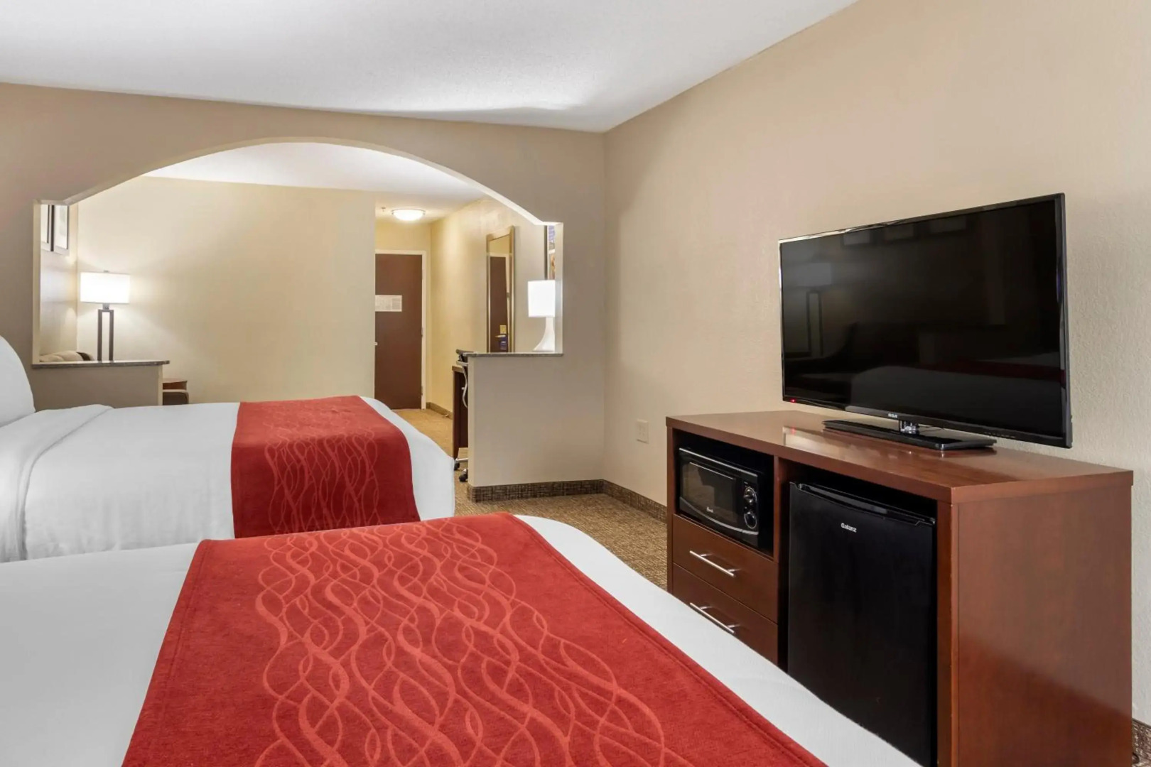 Comfort Inn & Suites Macon North I-75