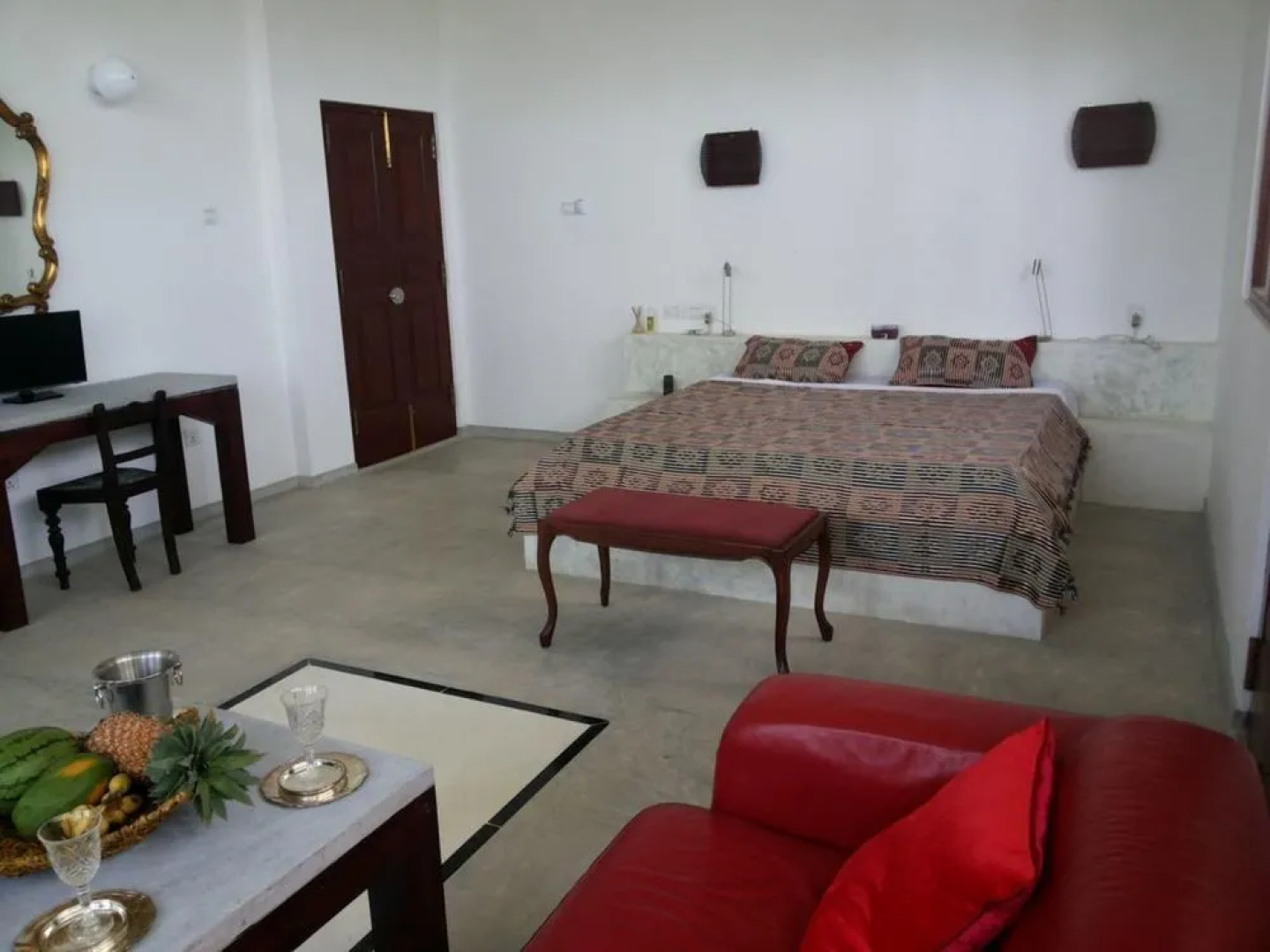 Nirvana Beach Boutique Hotel