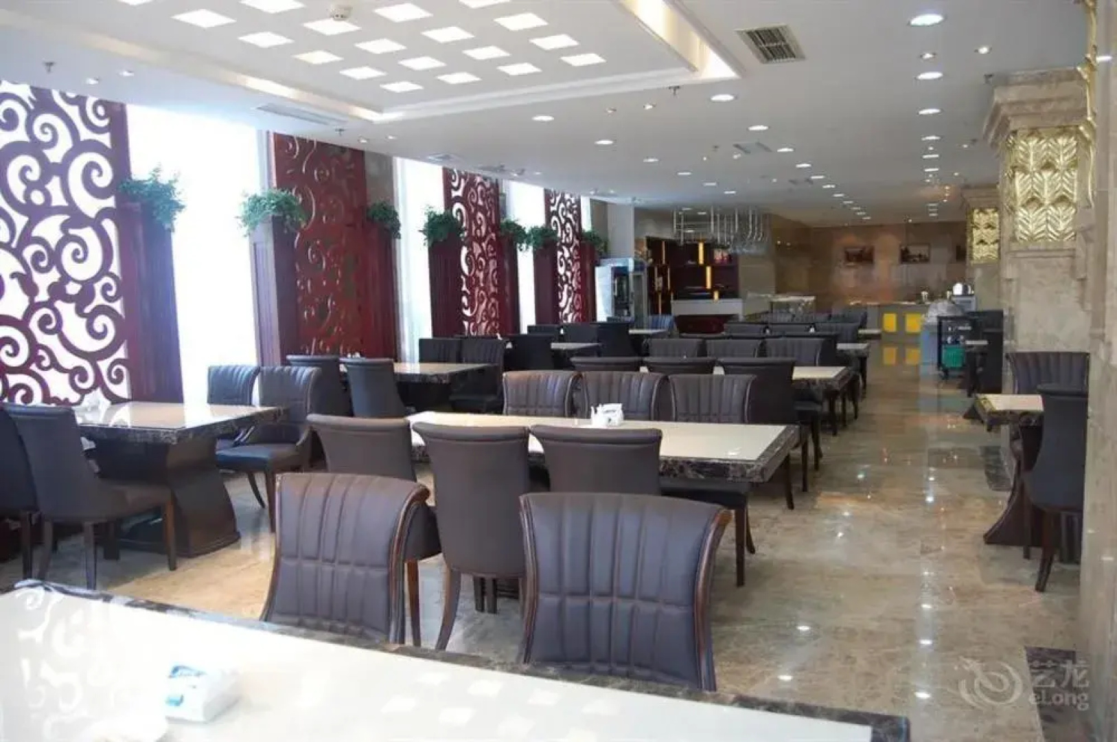 Inner Mongolia Huachen Hotel - Hohhot