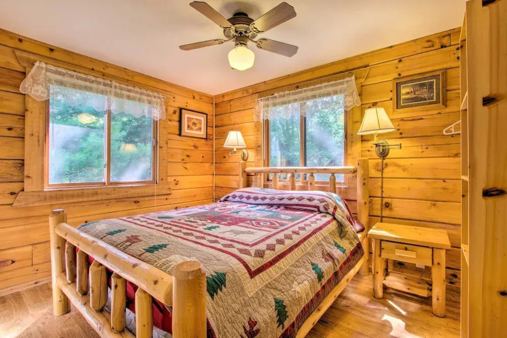 Pet-friendly Warrens Cabin w/ Fire Pit!