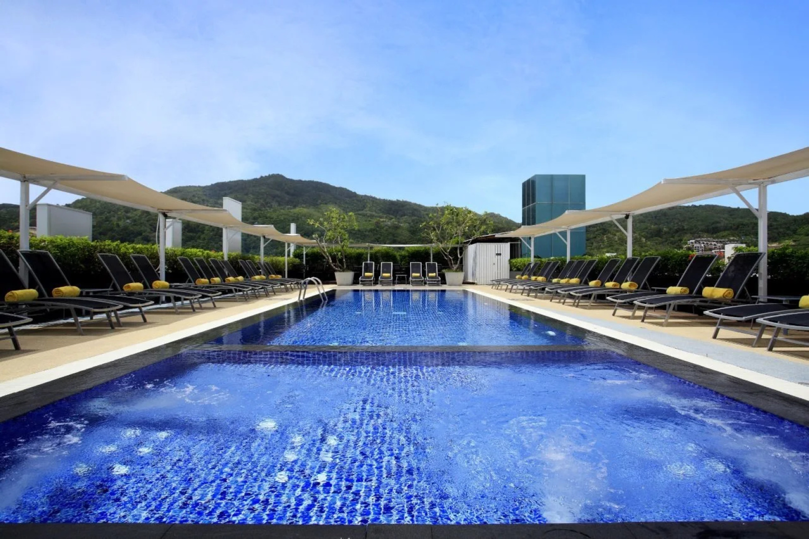 Отель ASHLEE Hub Hotel Patong