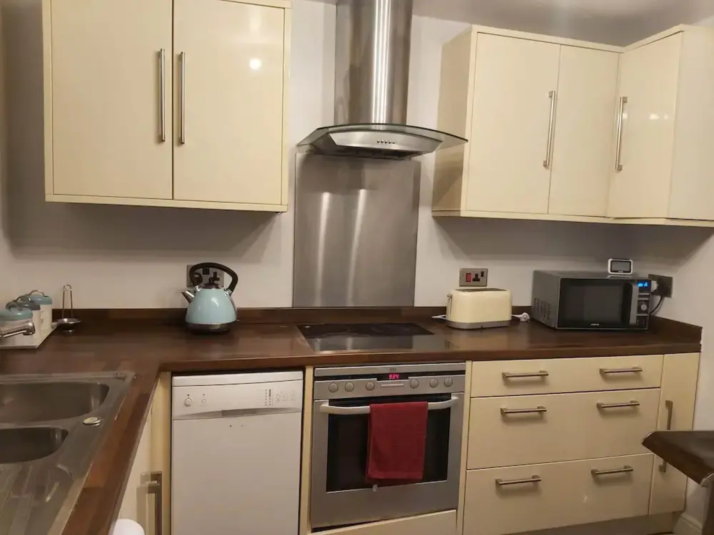 Huku Kwetu - Chelsea Garden