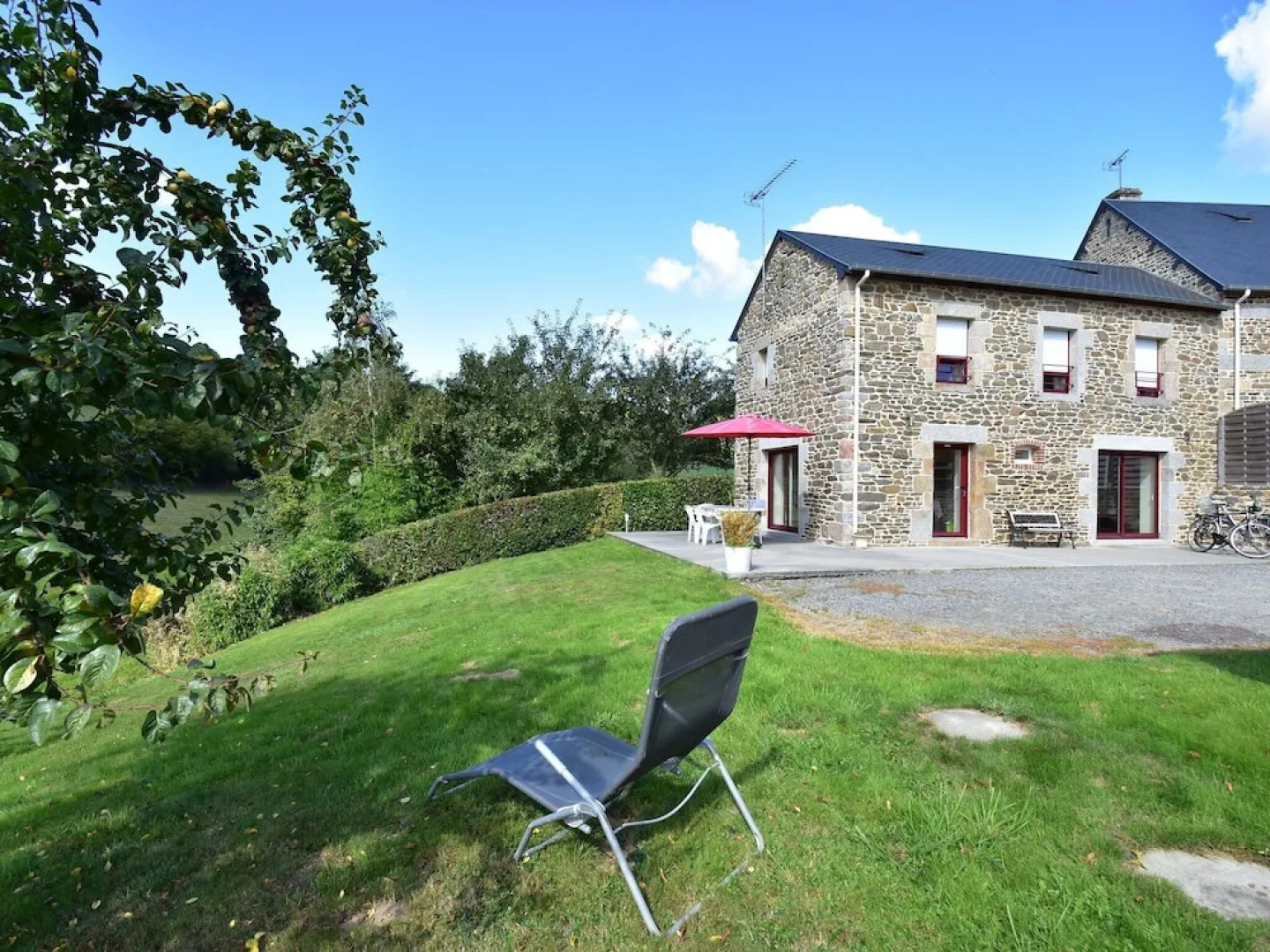 Cozy Cottage in Normandy France with Private Garden
