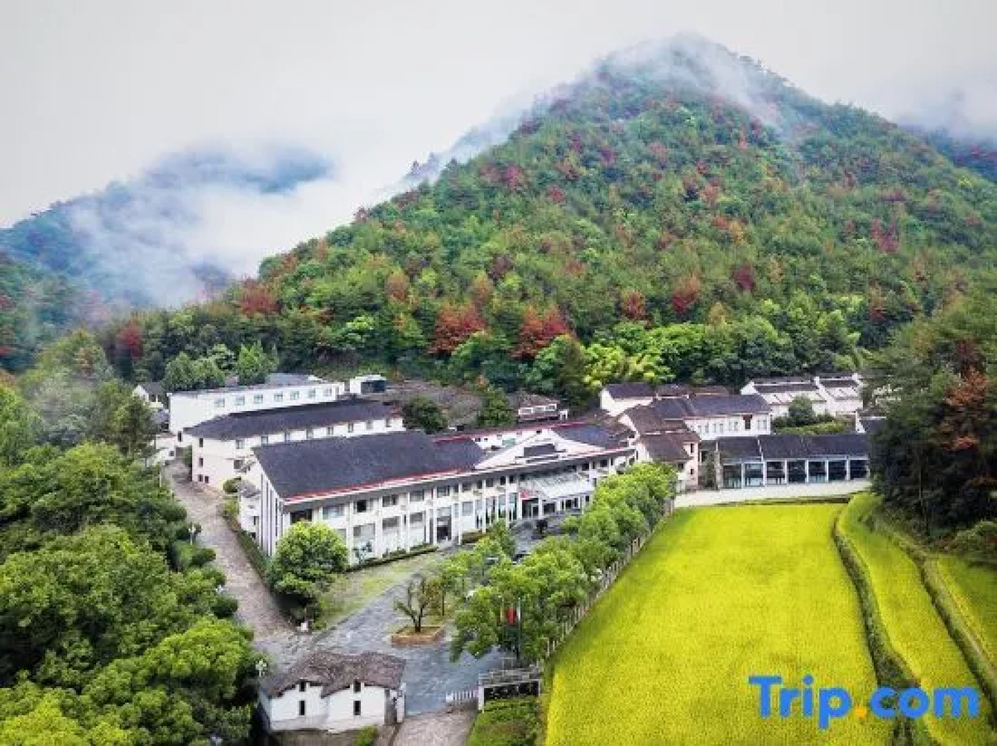 Tiantai Hot Spring Resort