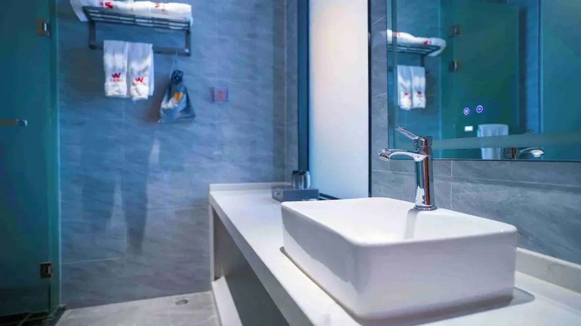 Yuntai Guanjing International Hotel