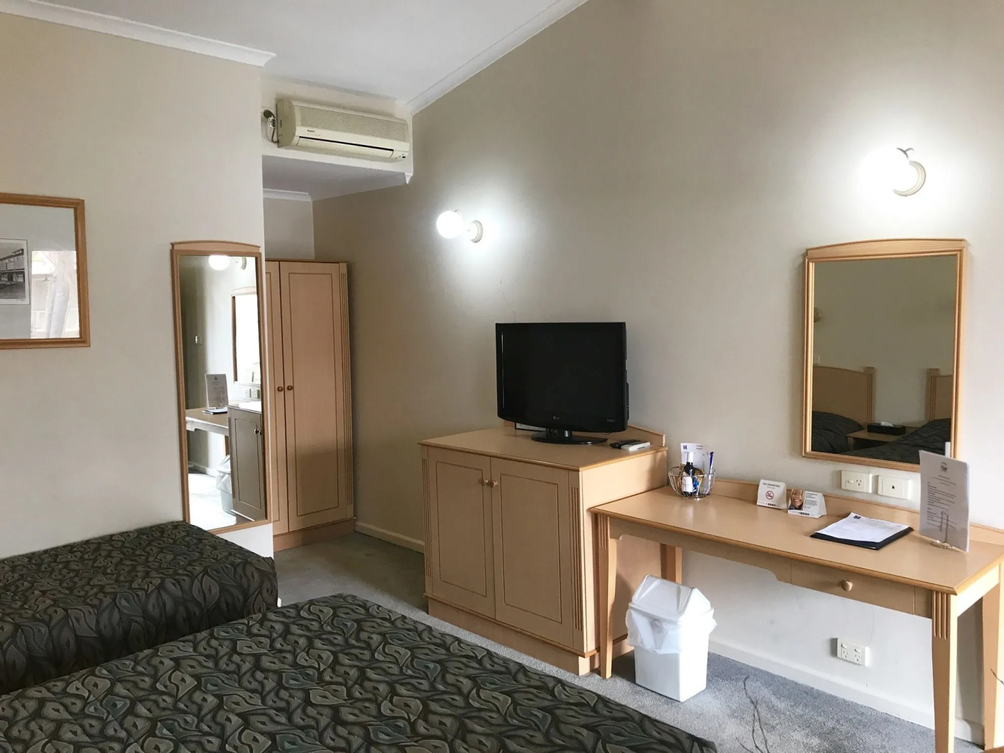 Comfort Inn Blue Lagoon