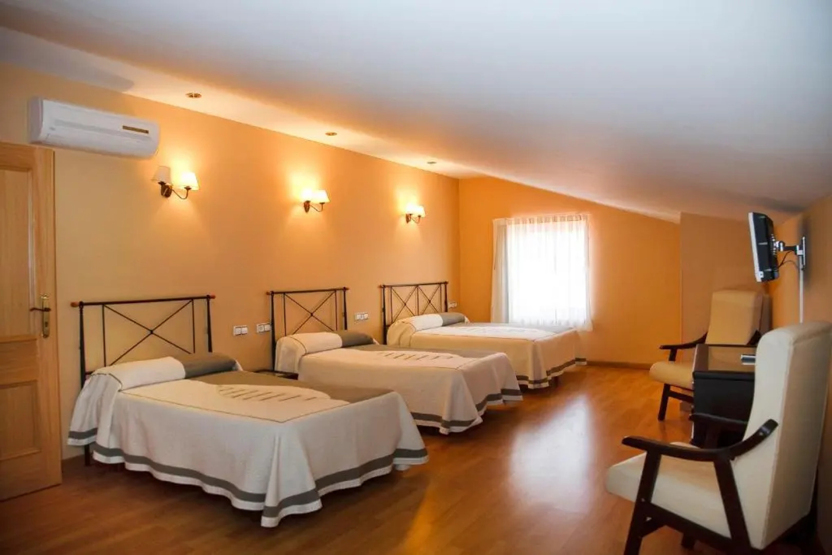 Antiguo Casino de los Arribes