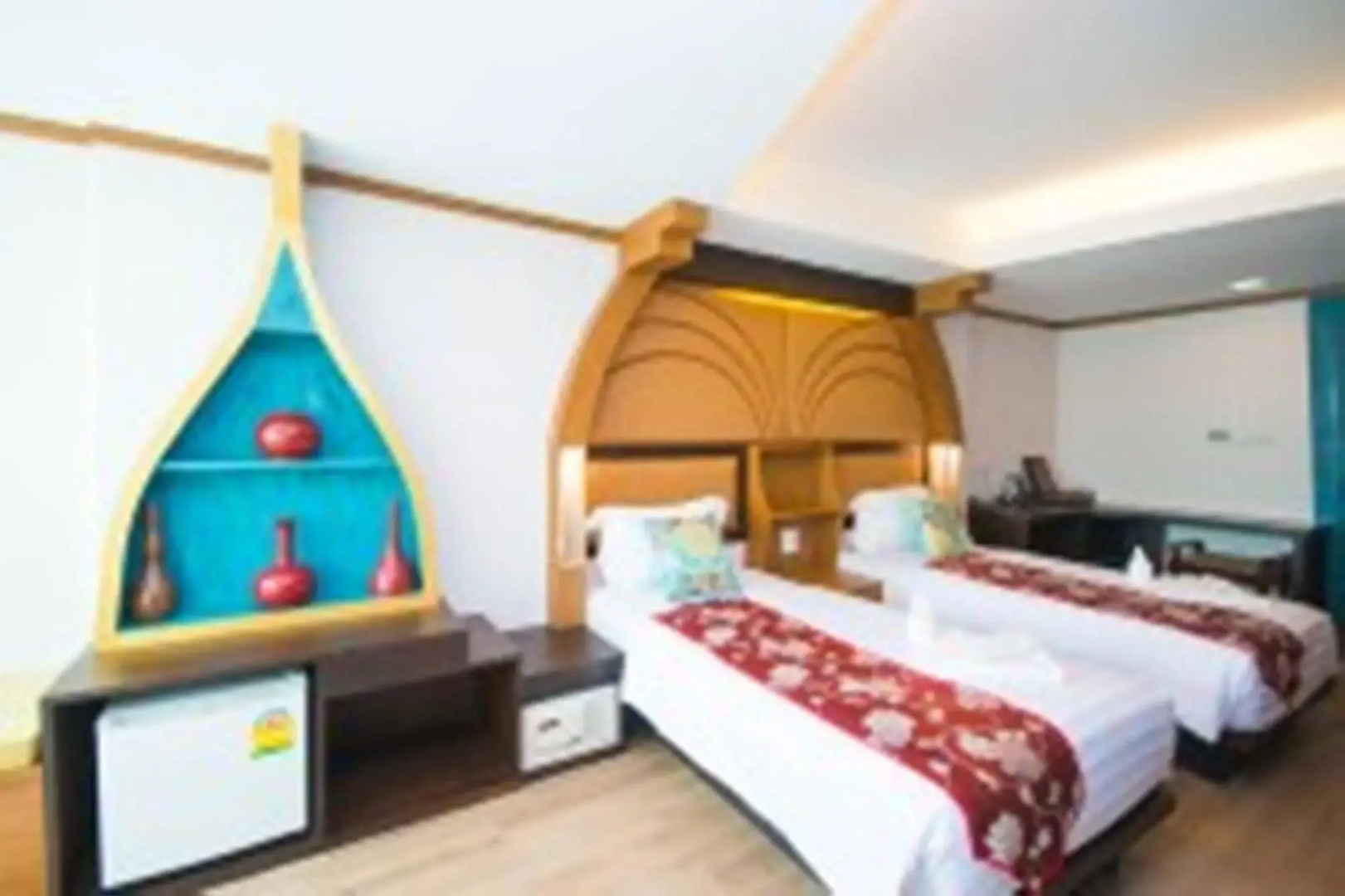 Phi Phi Nice Beach Hotel Hip