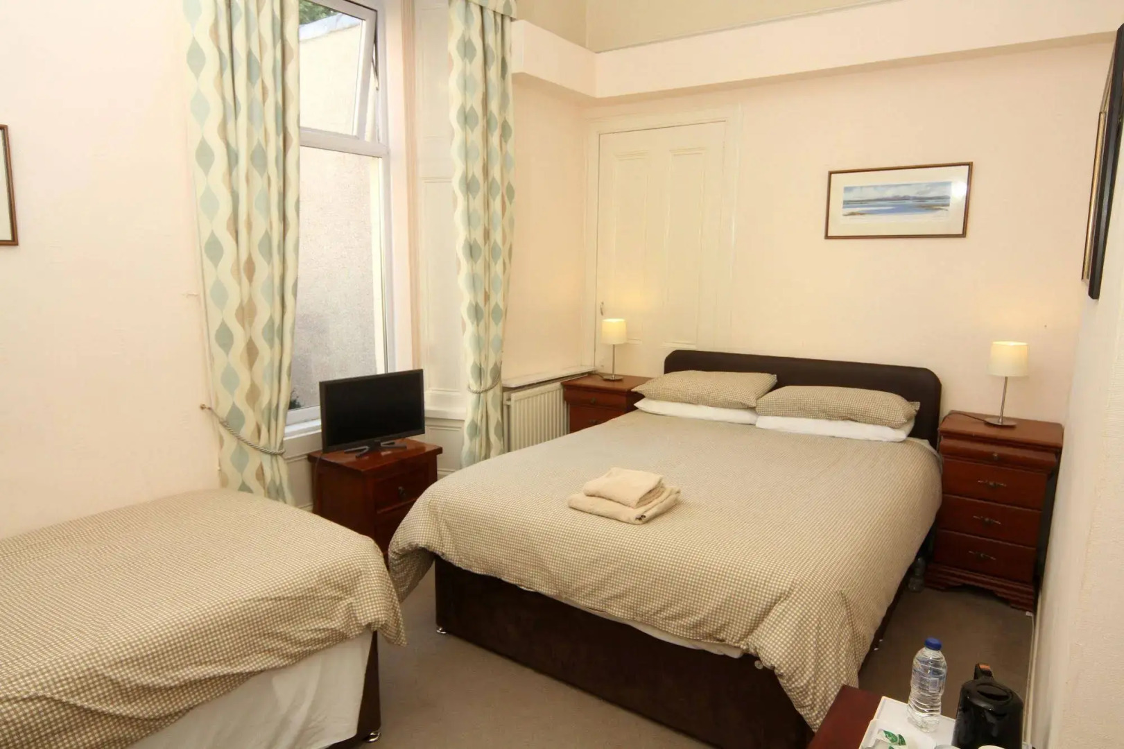 Dean Park Guest House