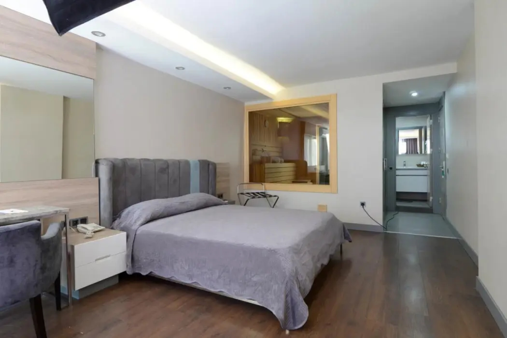 Marla Hotel