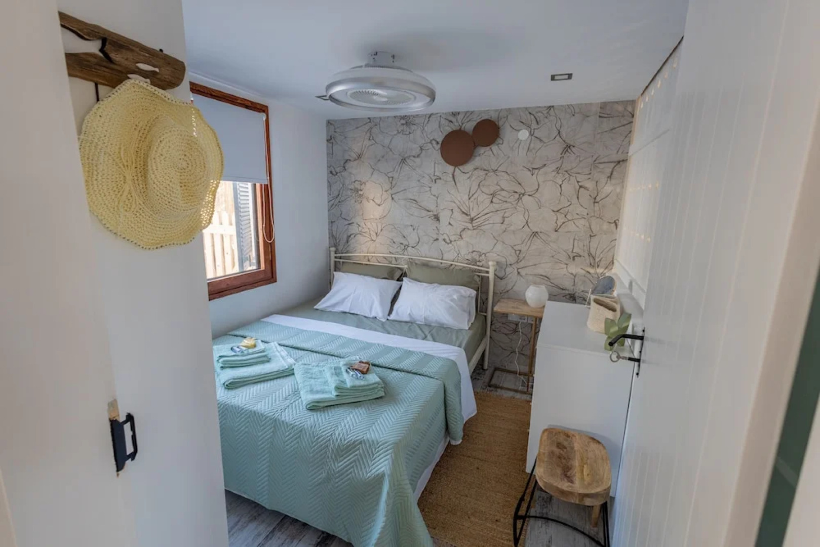 Beachfronthouse in Aegina