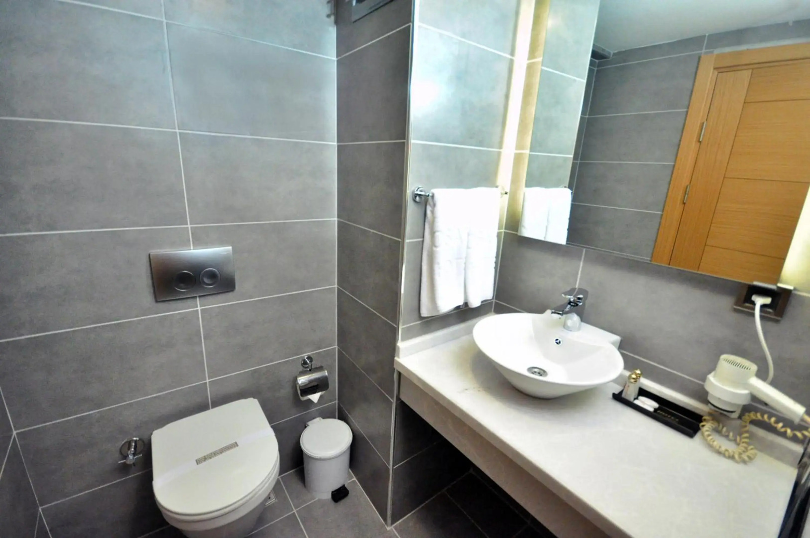 Royal Inci Airport Hotel