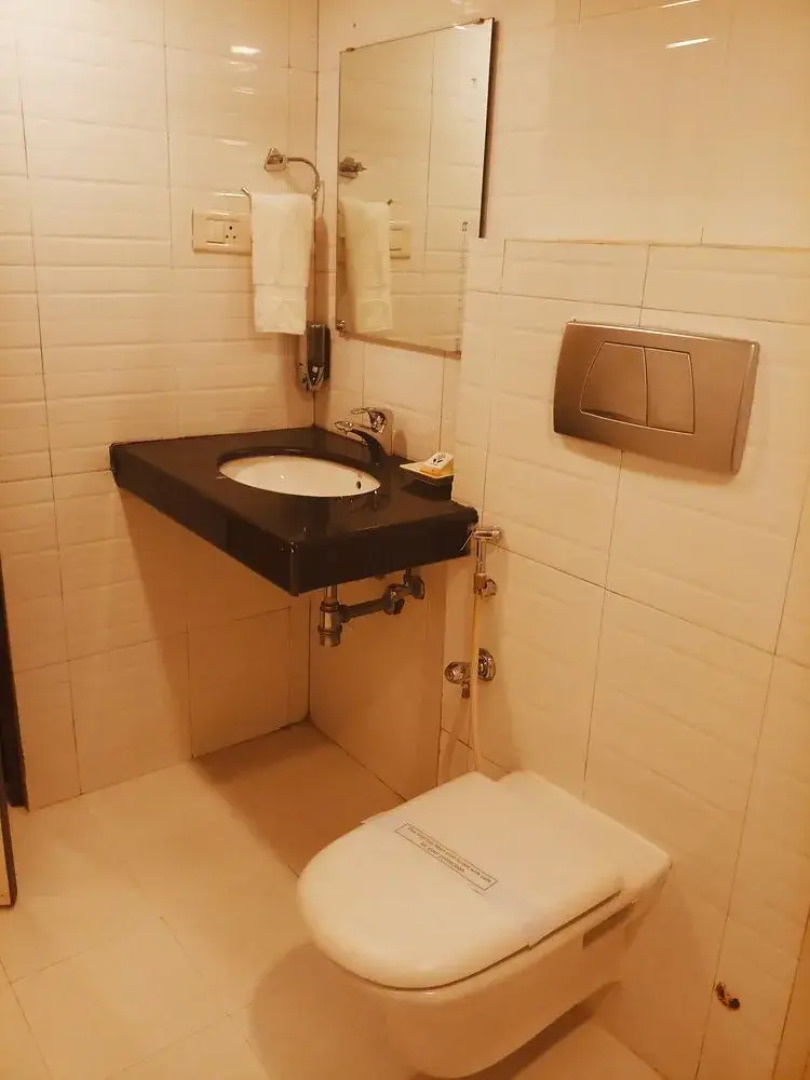 Vedanta Wake Up - Ernakulam, North Railway Station