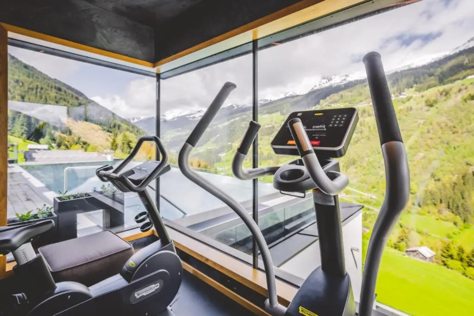 Boutique Hotel Und Chalets Bergwiesenglück