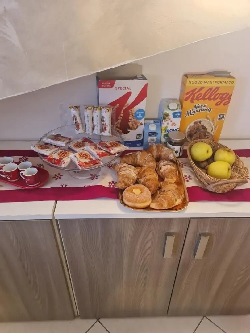 Pink Flowers Suites Women Only