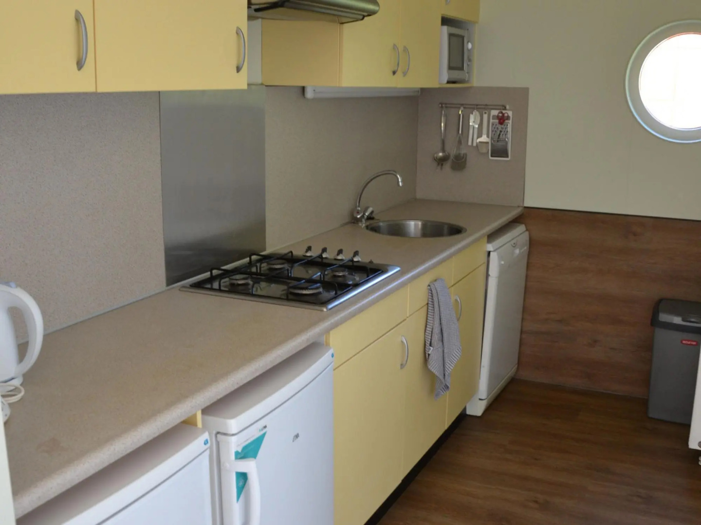 Bungalow in Dunes With Nautical Charm