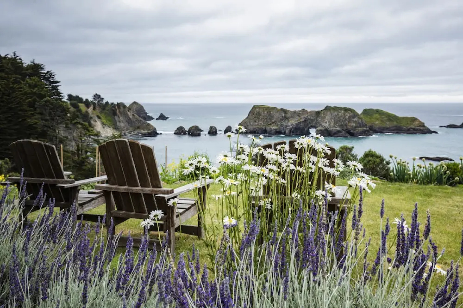 The Harbor House Inn