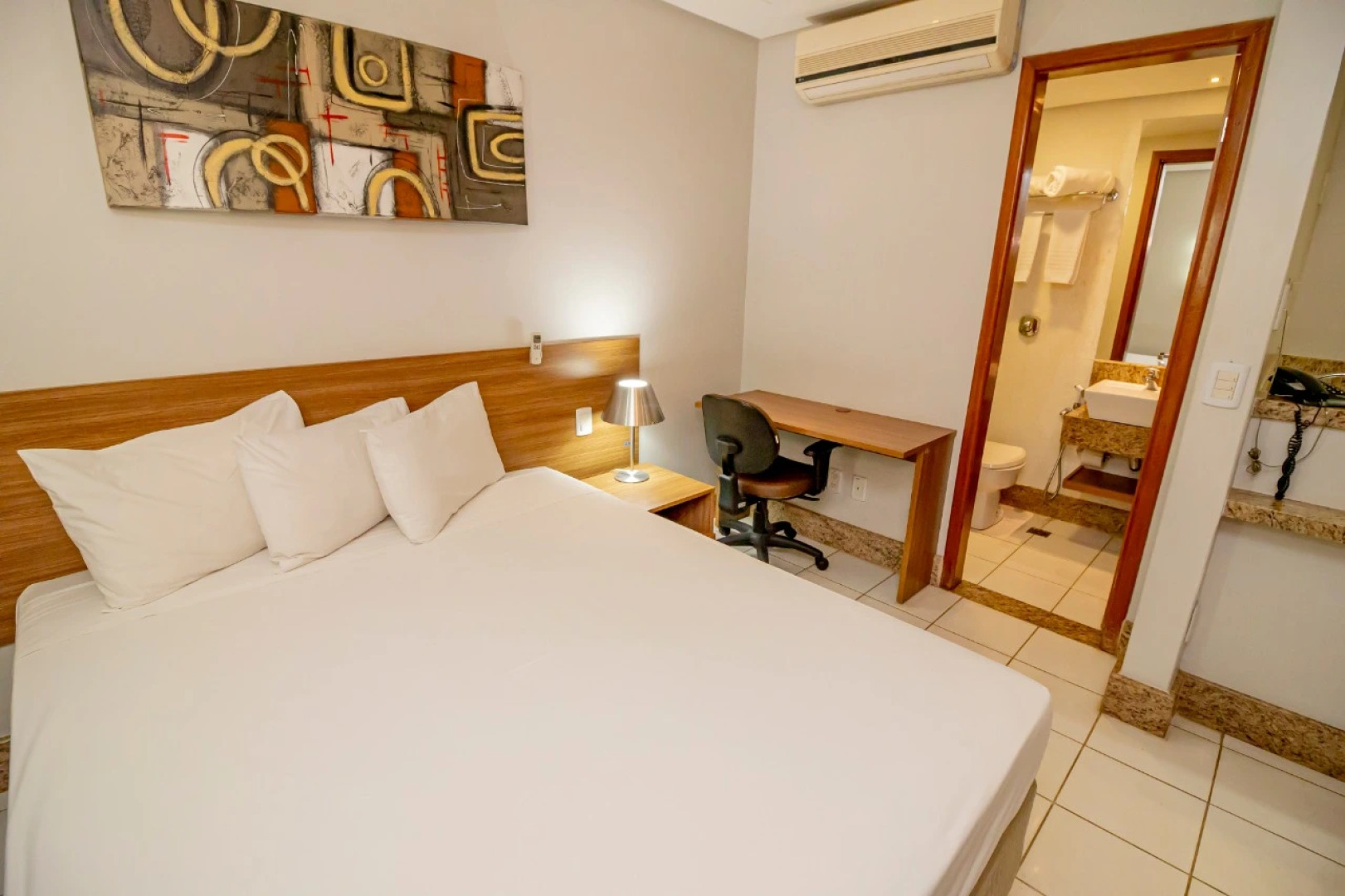 Sun Square Suites Hotel