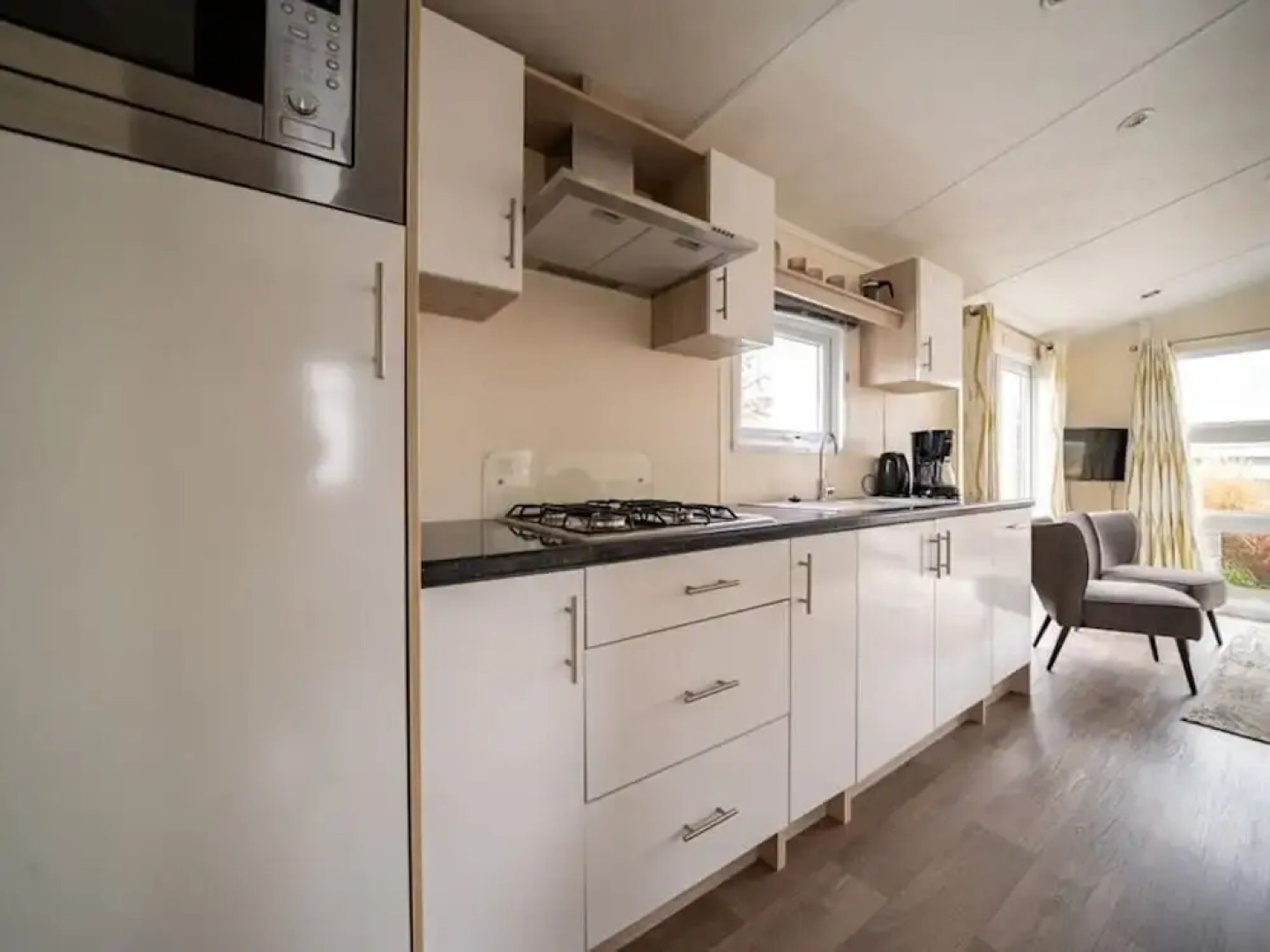 Veluwemeer Chalet With Microwave