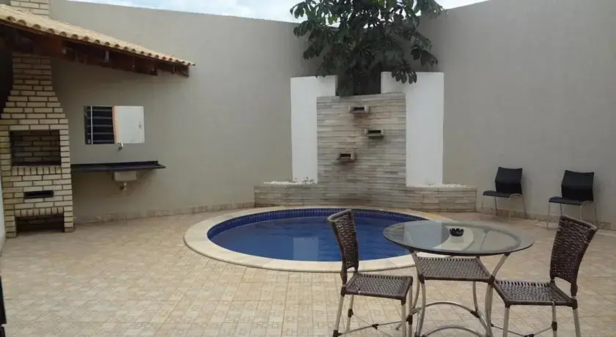 Plaza Motel (Adult only)