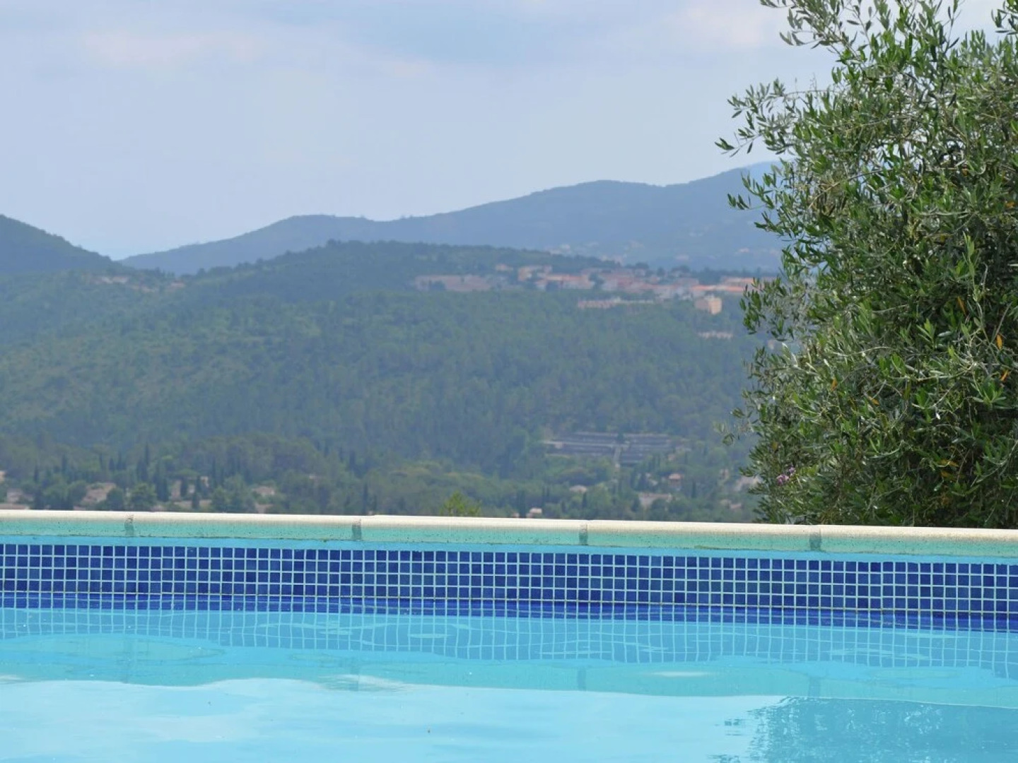 Modern Villa with Private Pool in Cabris