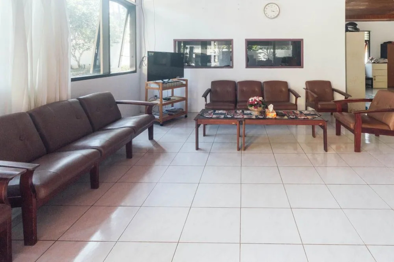 OYO 1688 Collin Beach Hotel