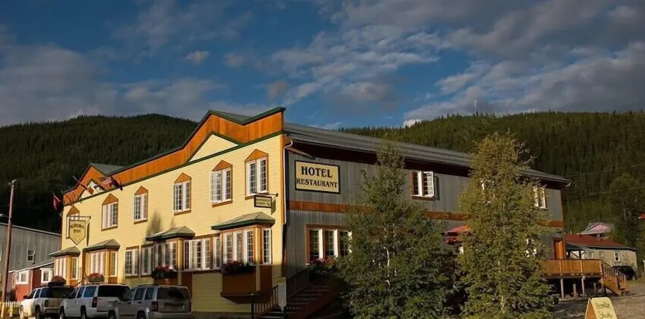 Aurora Inn