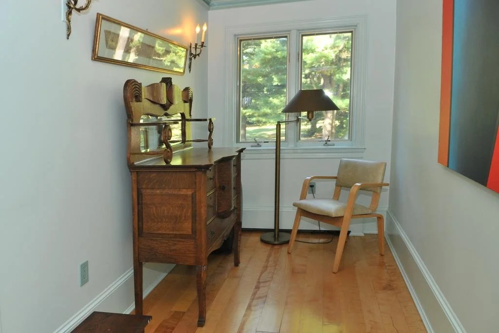 Bass Manor Bed and Breakfast & Art Museum