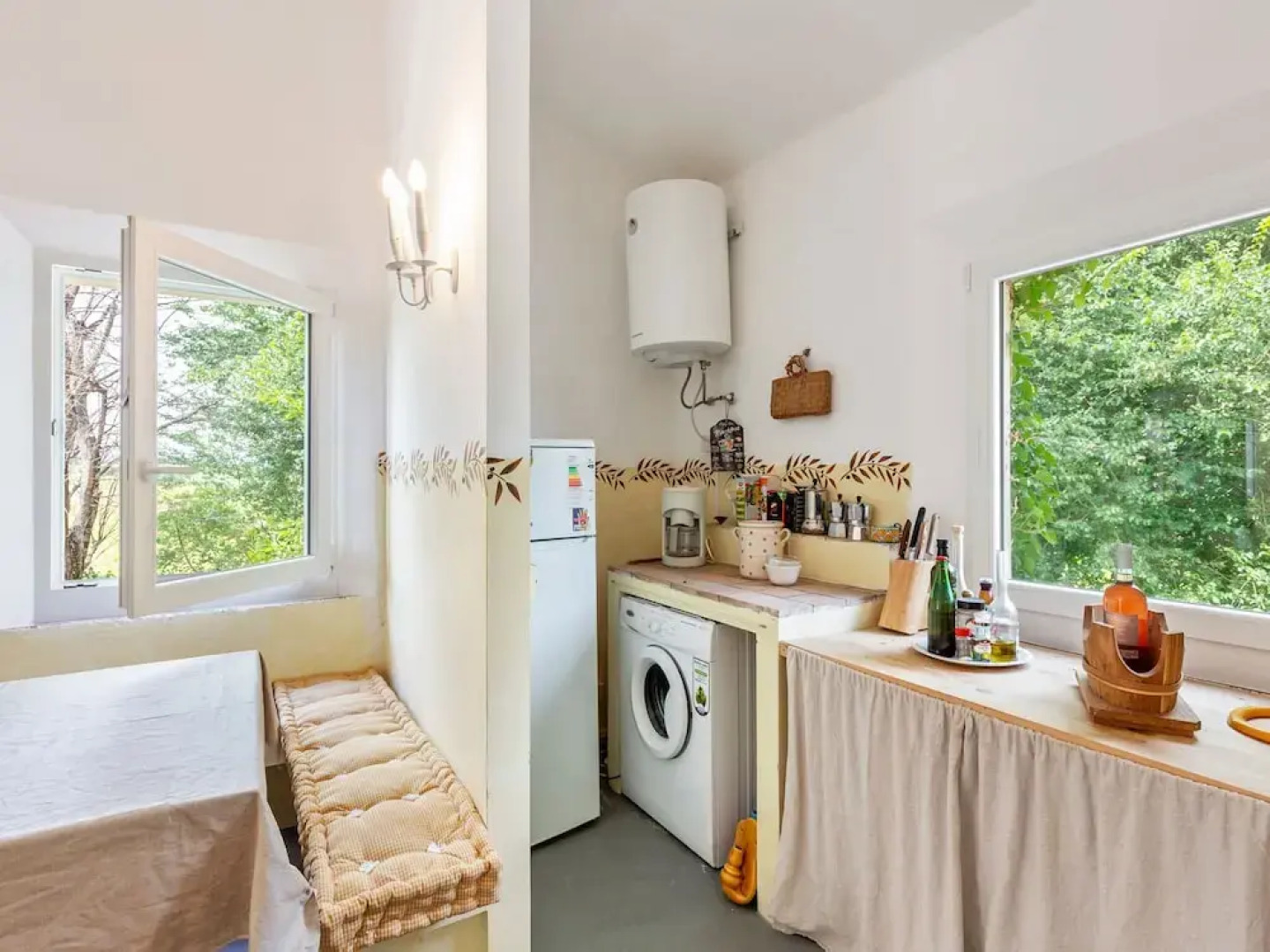 Mesmerising Mansion in Morro D'alba With Swimming Pool