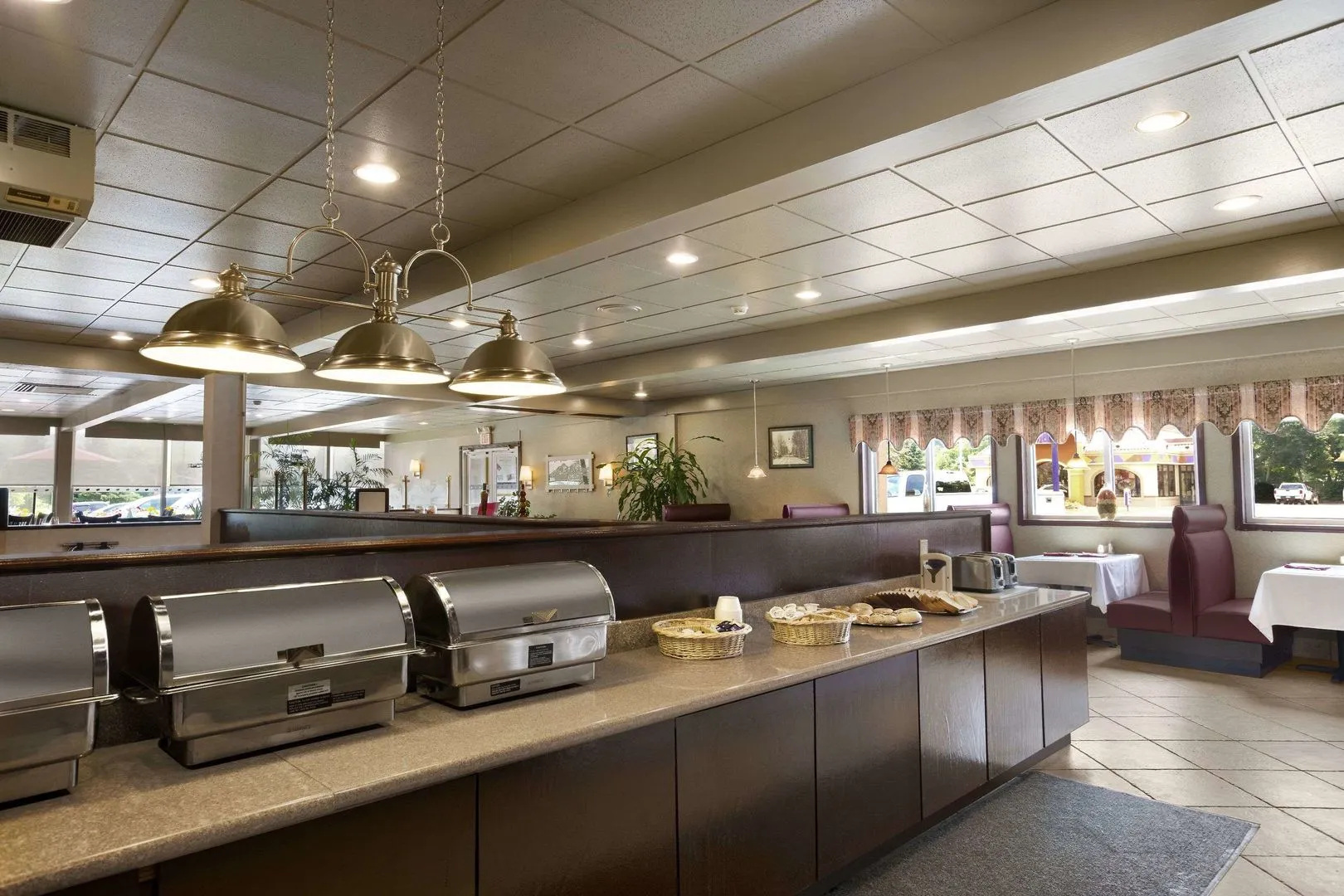 HomeTowne Studios by Red Roof & Conference Center Cortland
