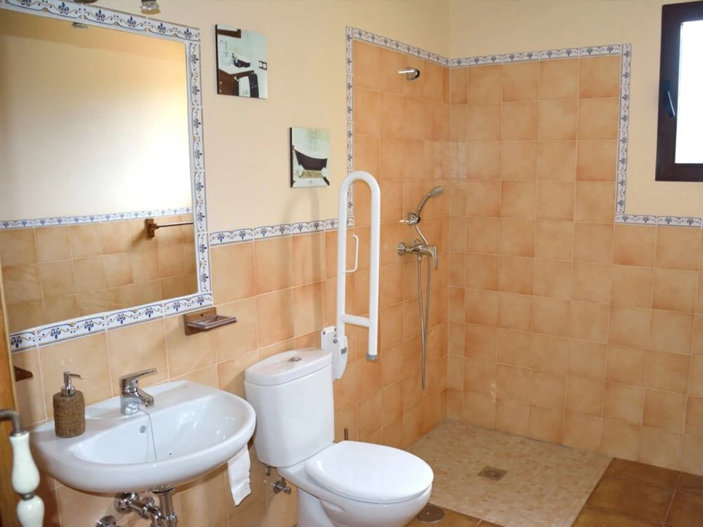 Casas Rurales Los Olivos de Noja